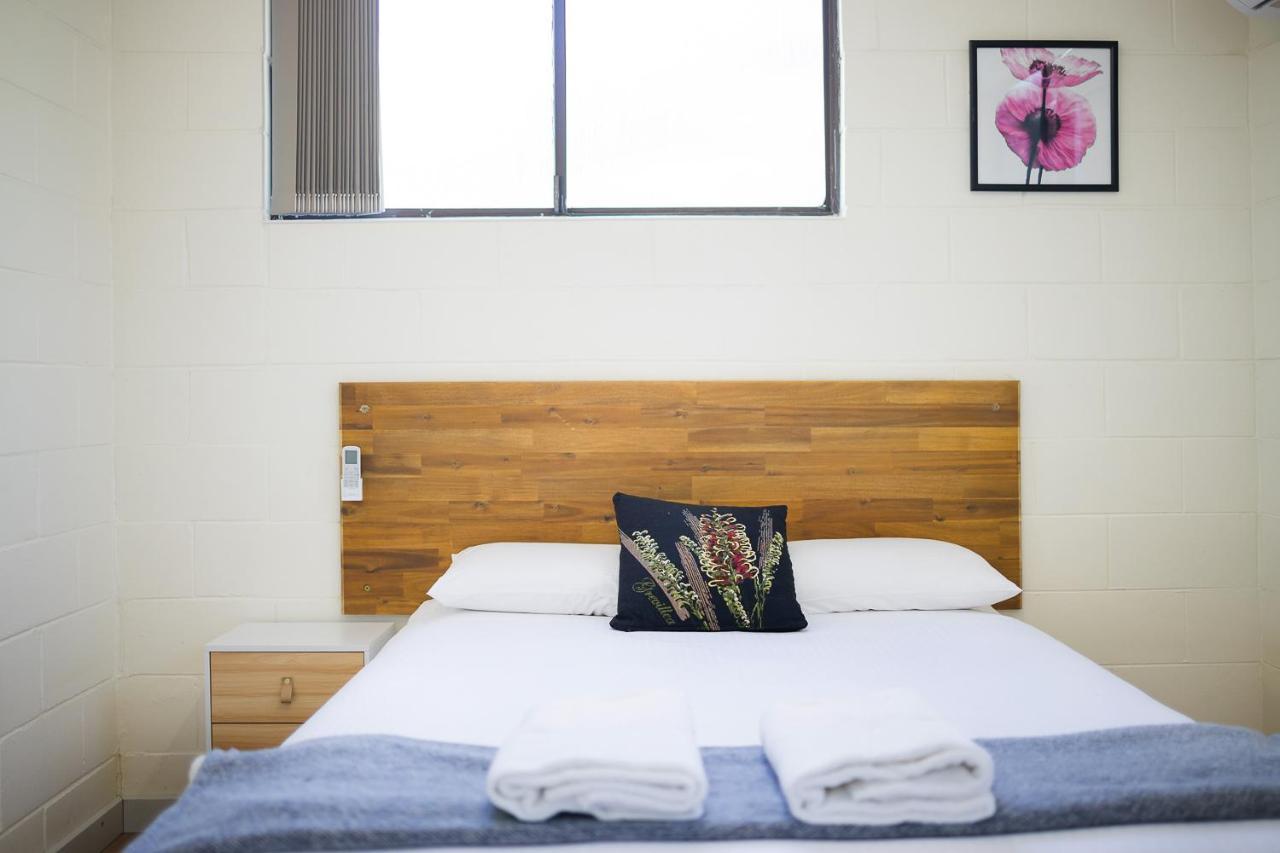 Plainsman Motel Forbes Esterno foto