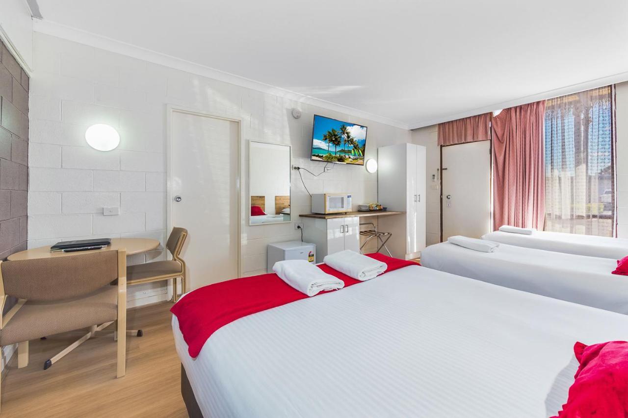 Plainsman Motel Forbes Esterno foto