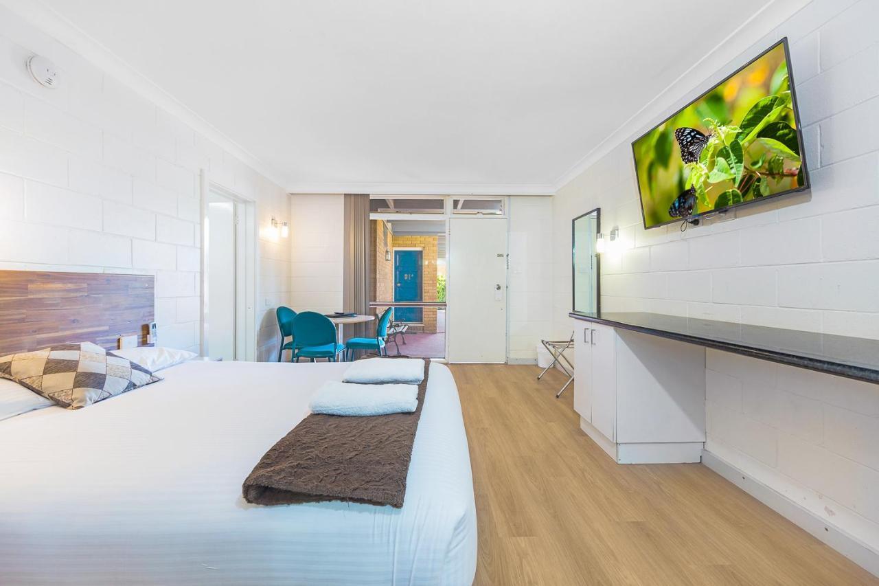 Plainsman Motel Forbes Esterno foto