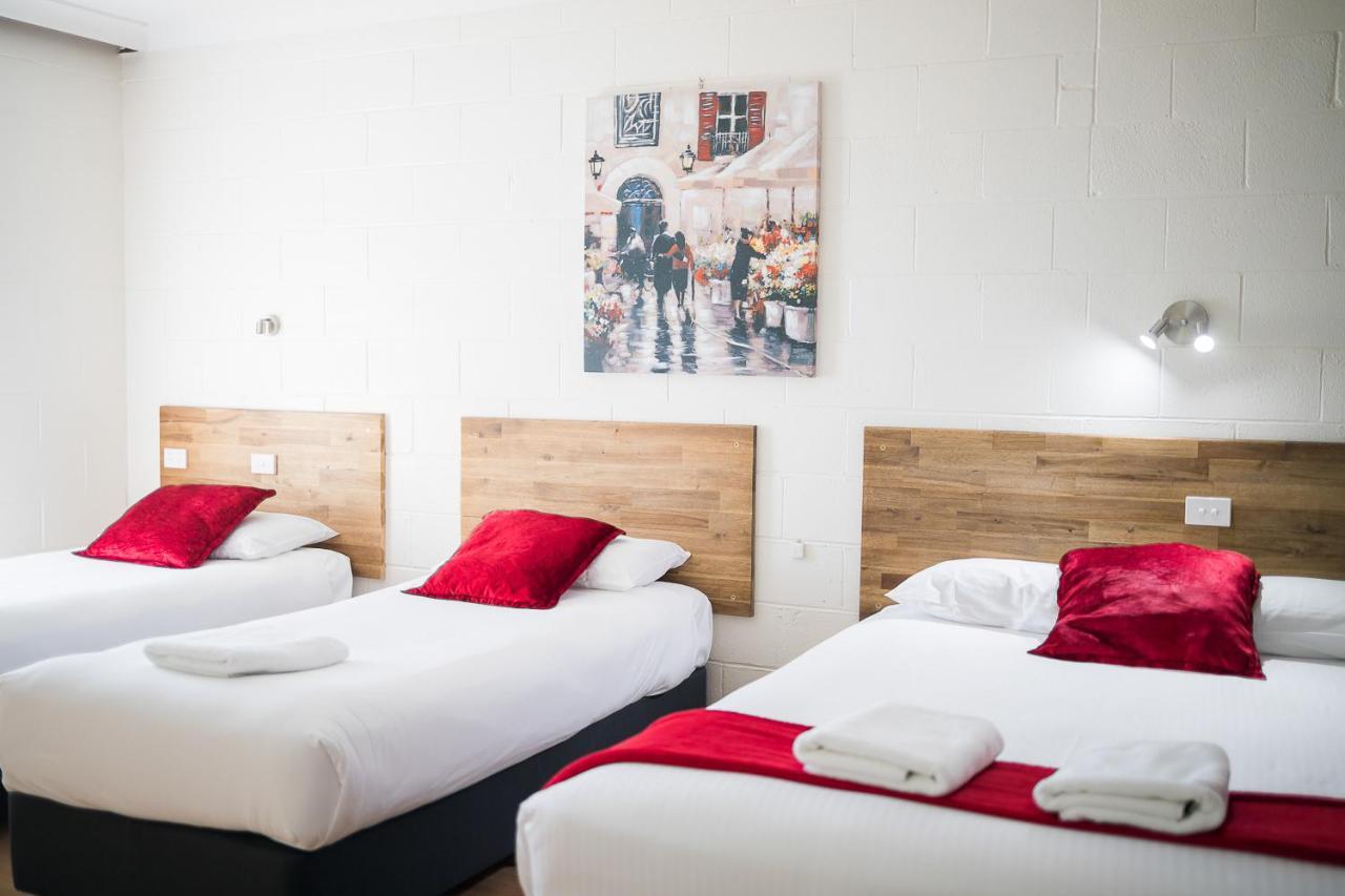 Plainsman Motel Forbes Esterno foto