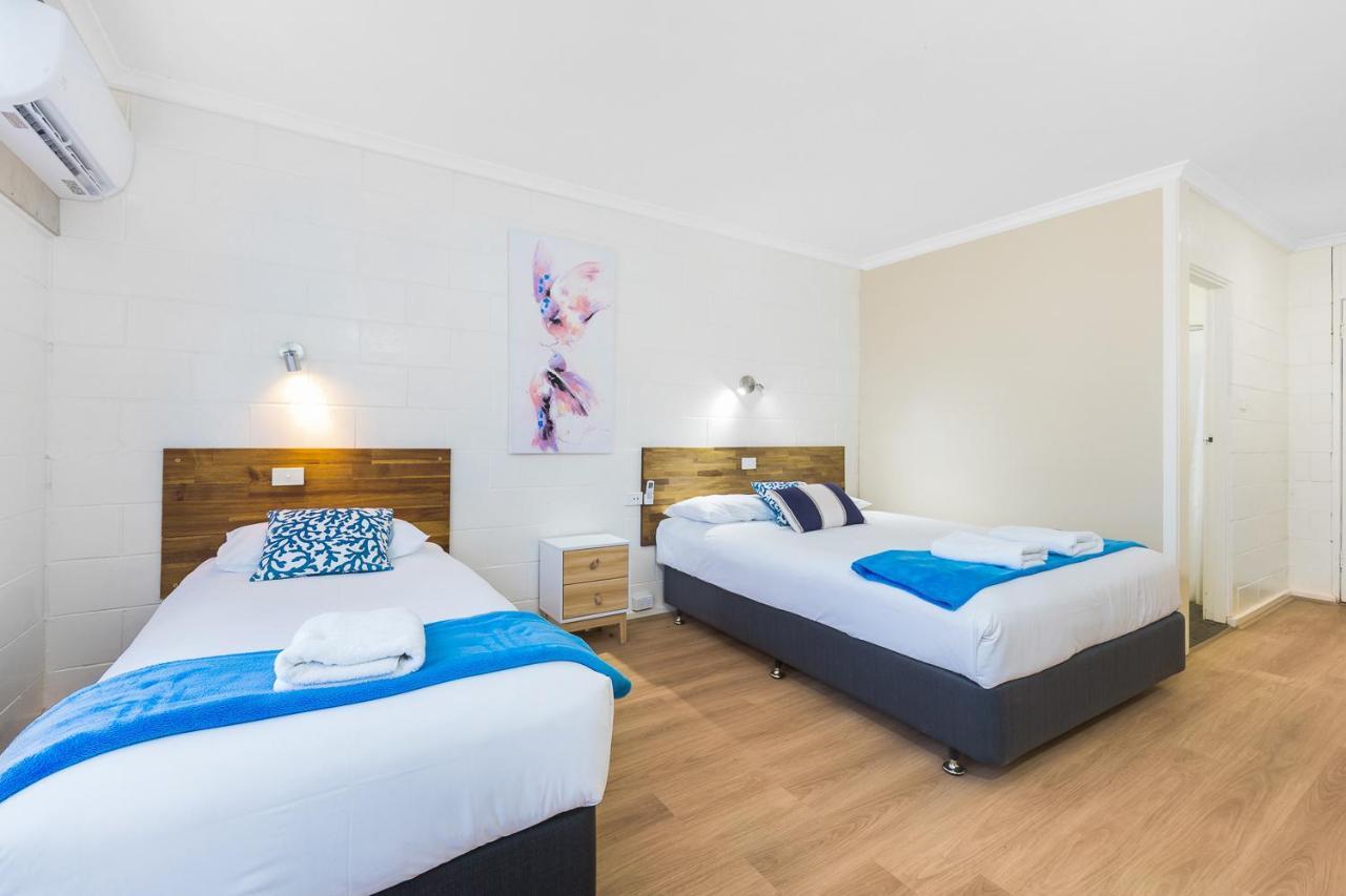 Plainsman Motel Forbes Esterno foto